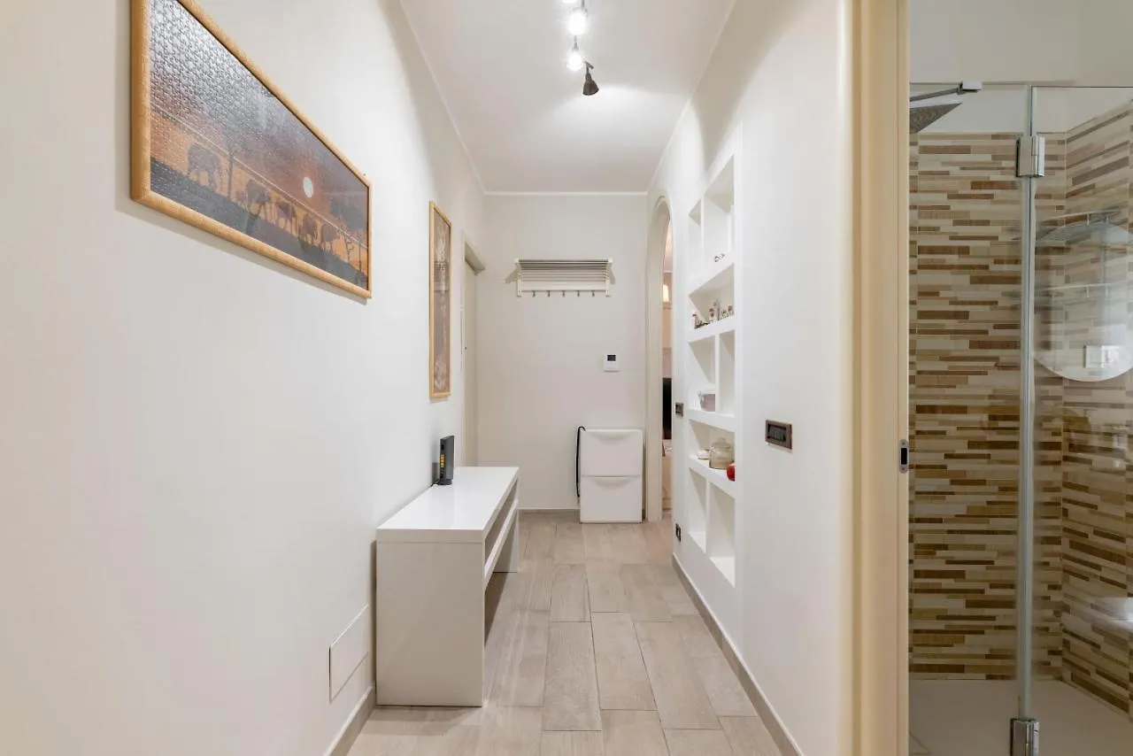 Be House - By Host4U Apartment Milan 0*,  Italy